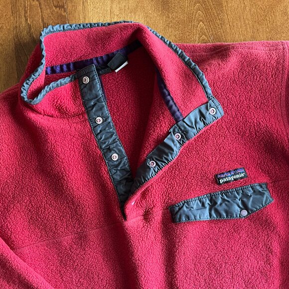 Patagonia vintage cranberry red Snap-T M - Picture 2 of 13